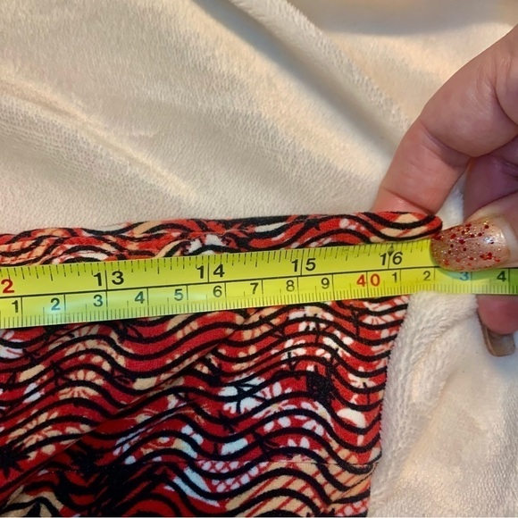 LuLaRoe Leggings OS One Size Tropical Red Orange White Black Waves Spandex - Picture 9 of 10